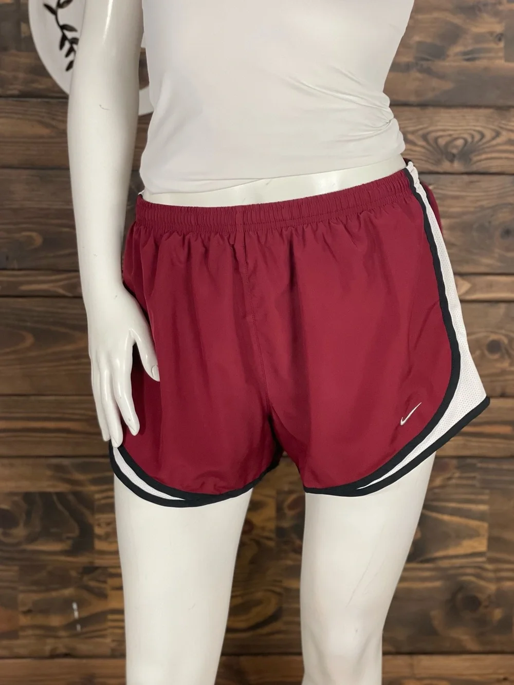 Nike | Original Tempo Mesh Lined Maroon Red Burgundy Running Shorts‎ Swoosh Logo